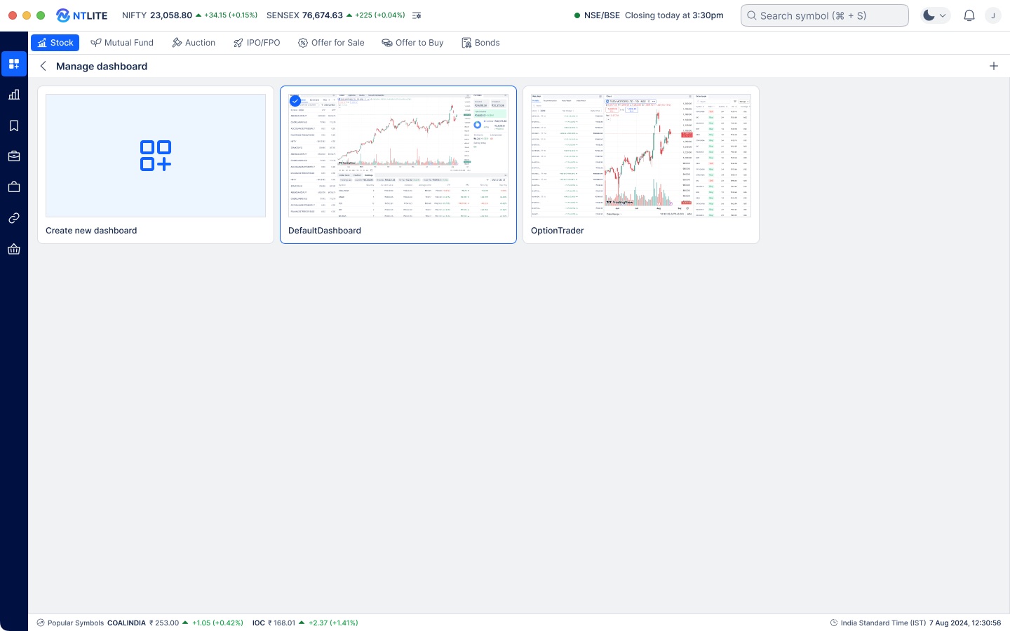 Manage dashboard screen with Default Dashboard and Option Trader presets and a create-new option